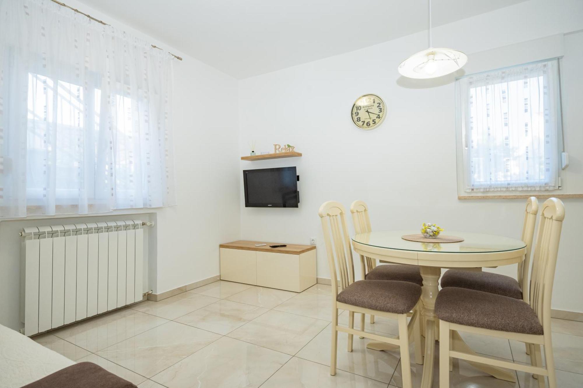 קרק Apartmani Cimerman מראה חיצוני תמונה